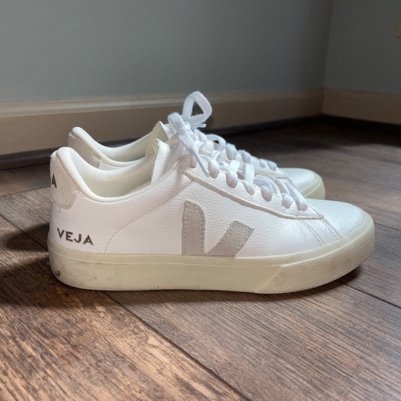 Veja Shoes - VEJA Campo Sneaker Size 6